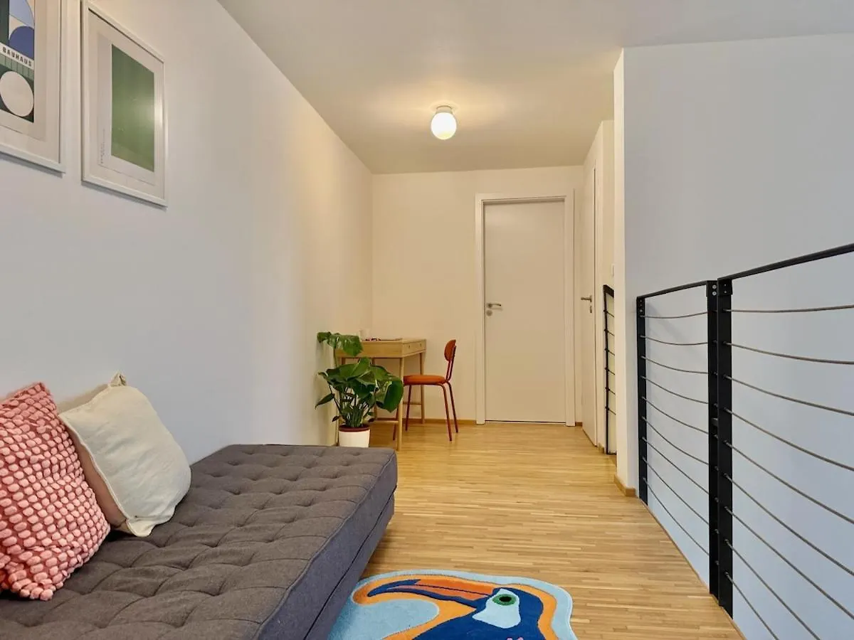 Design apartment in the center great for friends and family Πράγα